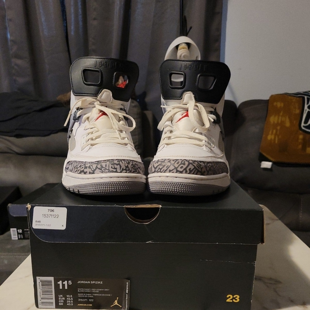 Air Jordan Spizike ( cement )
